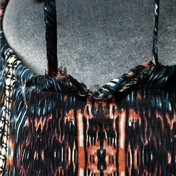 BCBG MaxAzria Printed Lightweight Maxi Dress Size Small - Picture 11 of 11